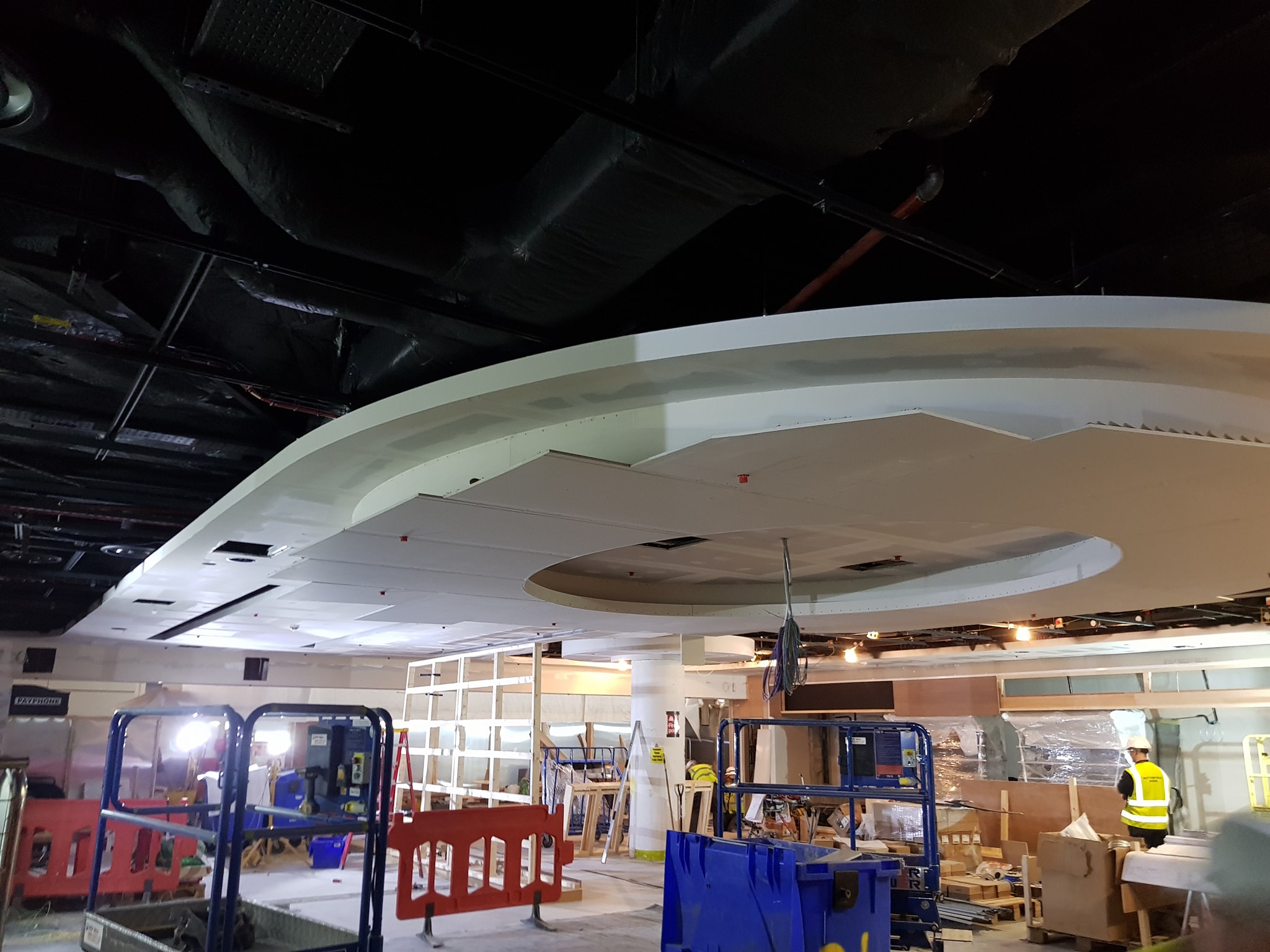 WHSmith Heathrow Airport, MF curved ceiling installation