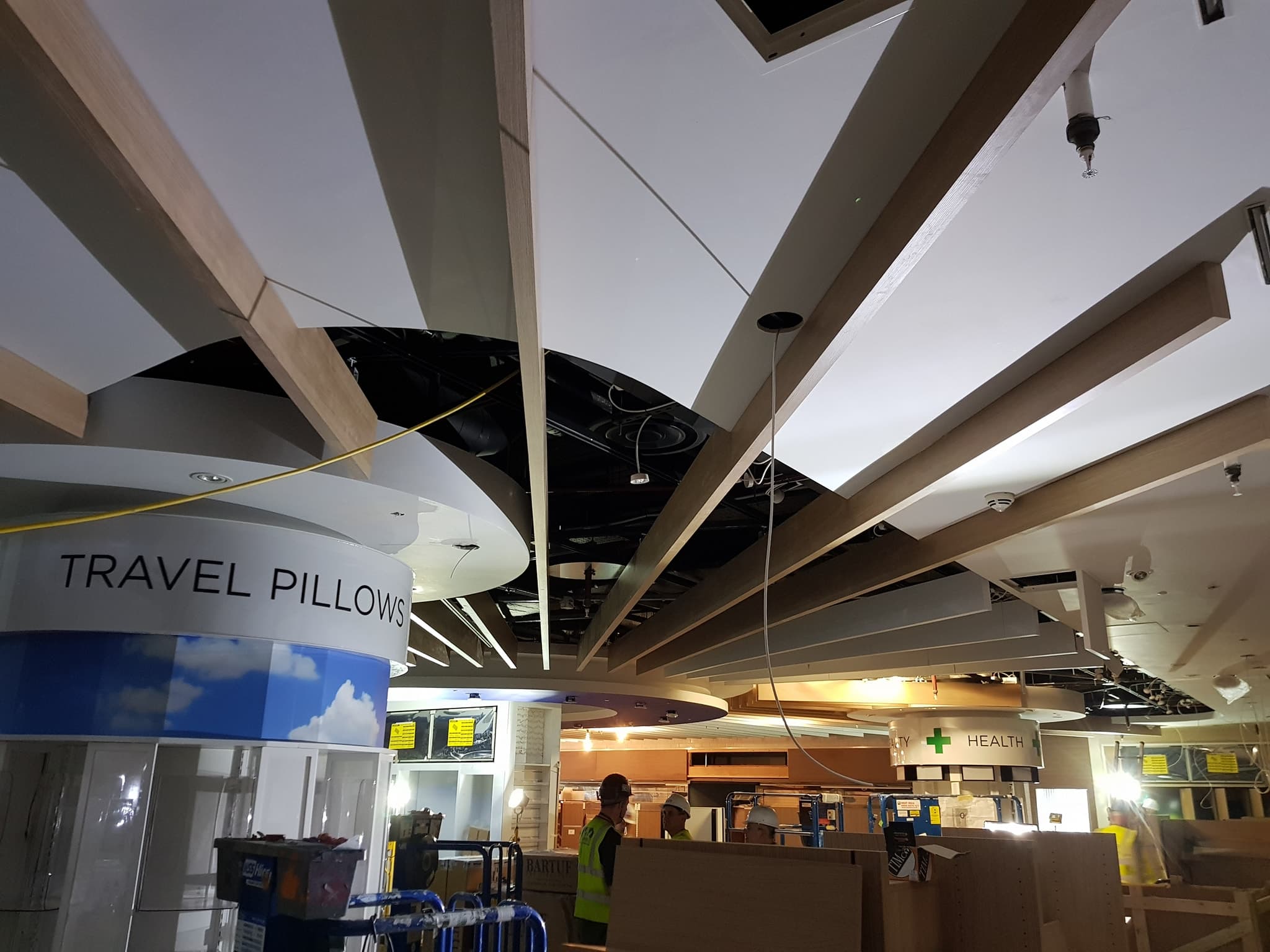 WHSmith Heathrow Airport — MF curved ceiling installation